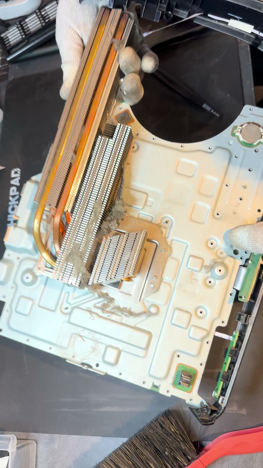 Radiateur et caloducs en cuivre de la PS5