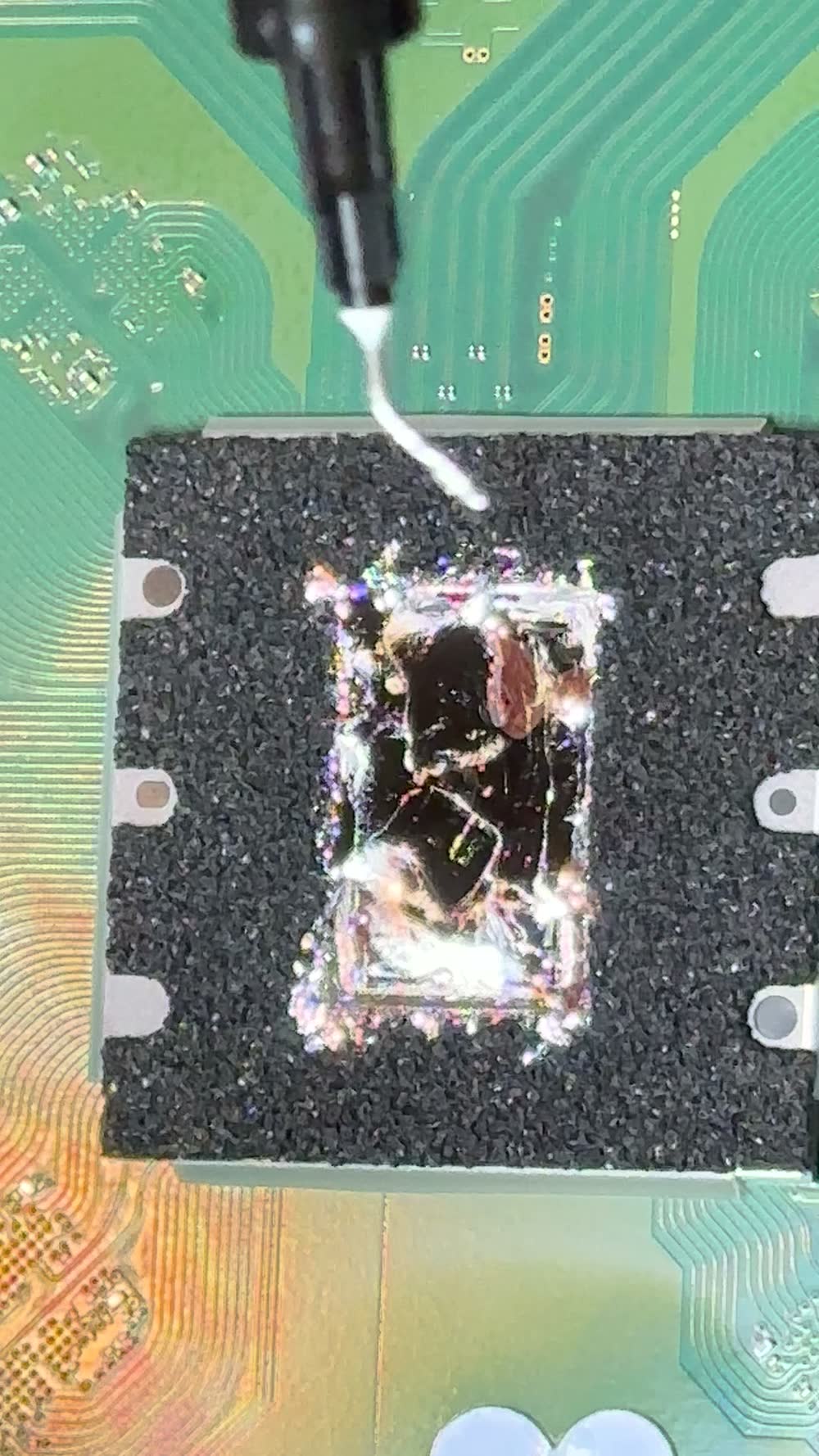 Nettoyage du processeur de la PS5 à l'alcool isopropylique